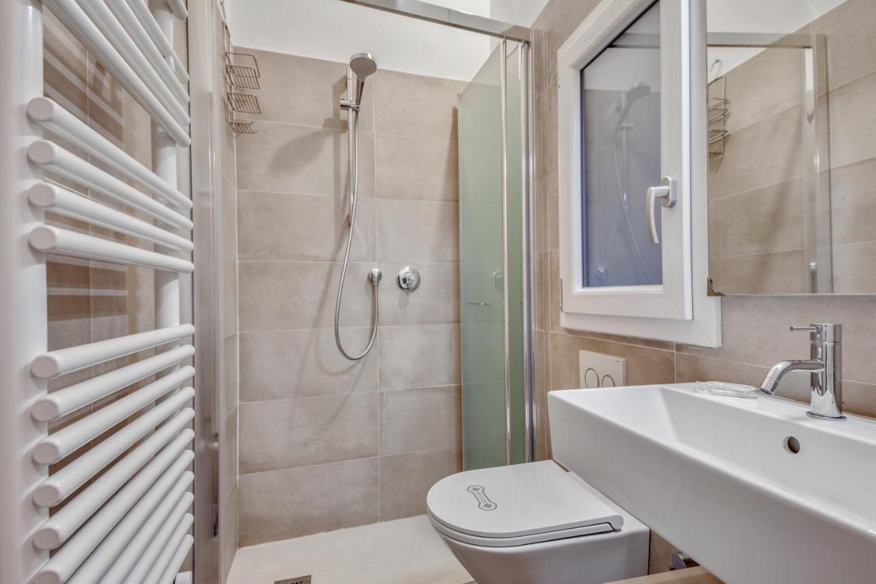 Porta Rossa Apartments Near Ponte Vecchio Флоренция Екстериор снимка
