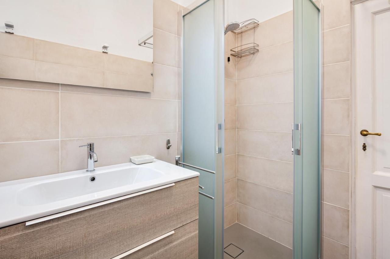 Porta Rossa Apartments Near Ponte Vecchio Флоренция Екстериор снимка