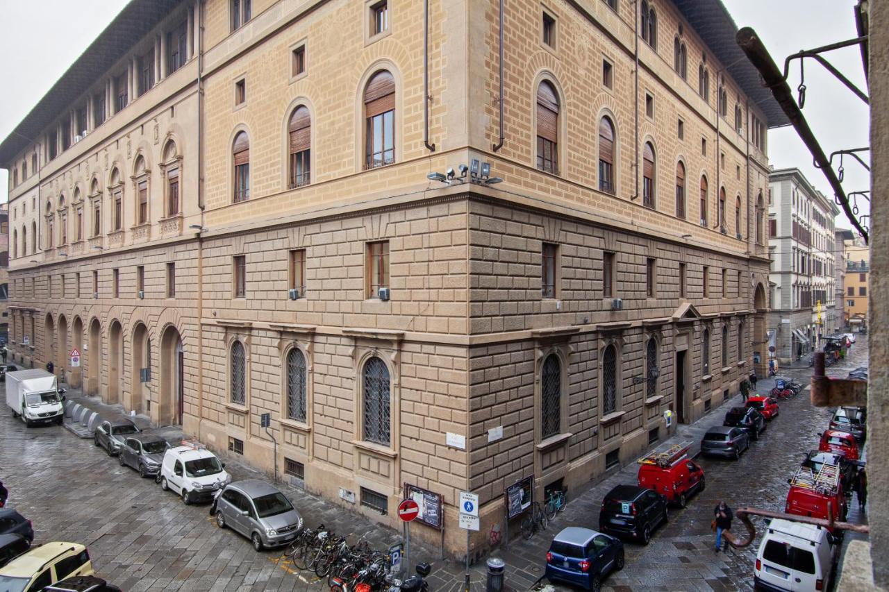 Porta Rossa Apartments Near Ponte Vecchio Флоренция Екстериор снимка